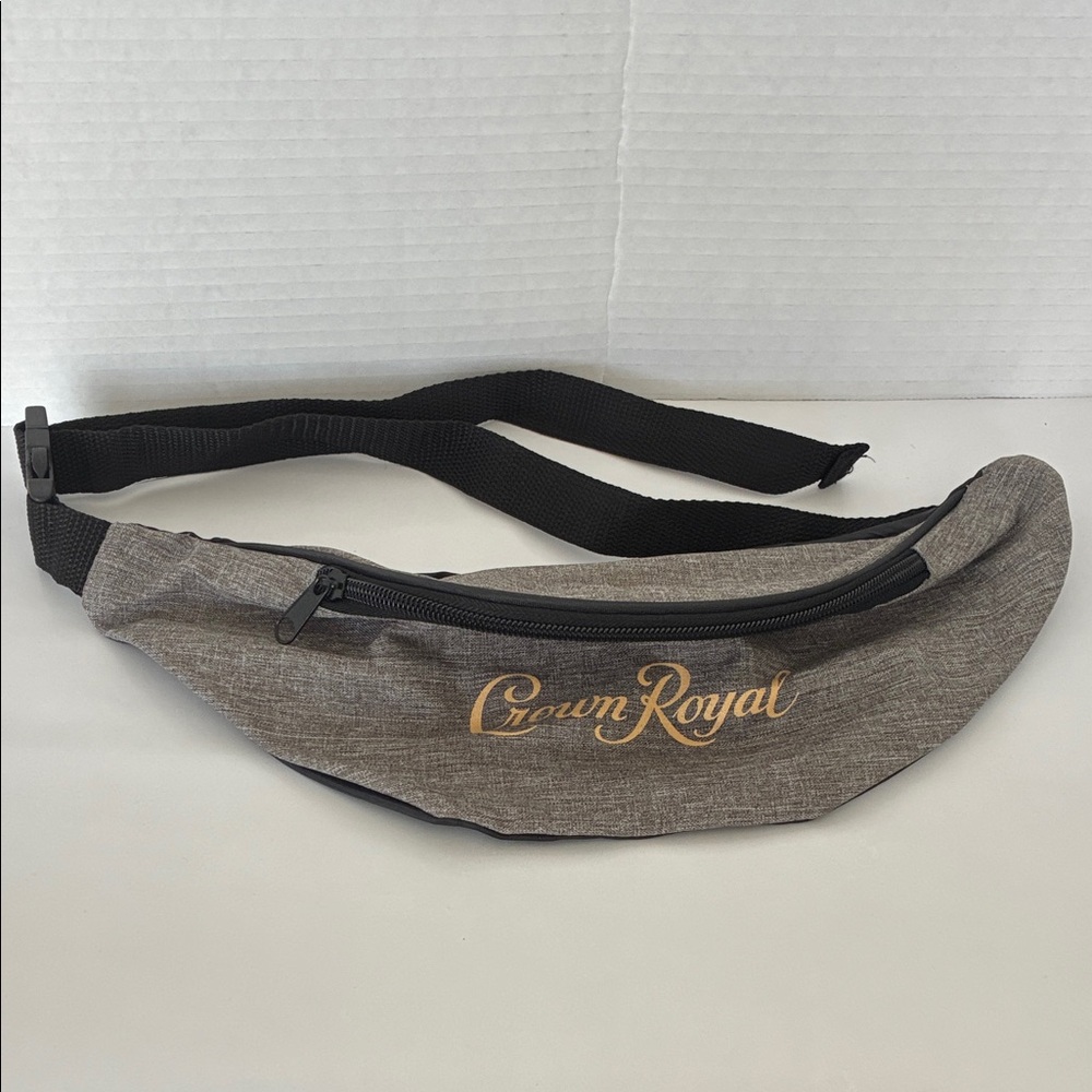 NWOT Crown Royal Gray and Black Fanny Pack